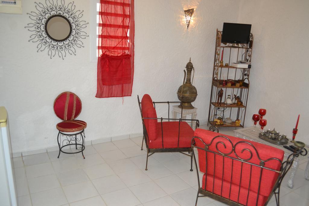 דסהייס La Nicotoria Apartments מראה חיצוני תמונה